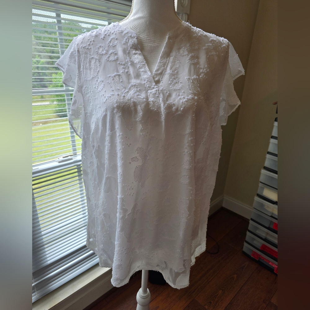 Elle Flutter Sleeve Top